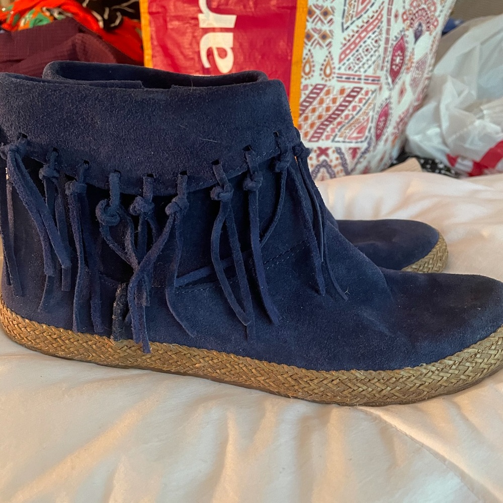 Blue ugg moccasin booties